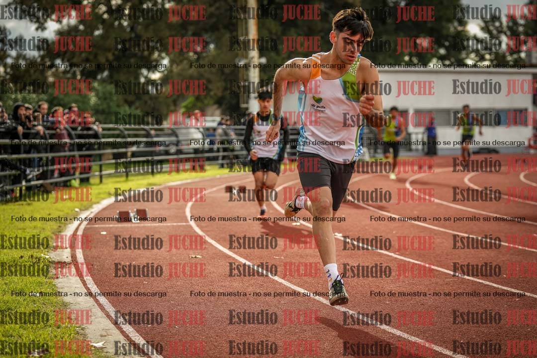 Fotos de los 400 m llanos de varones