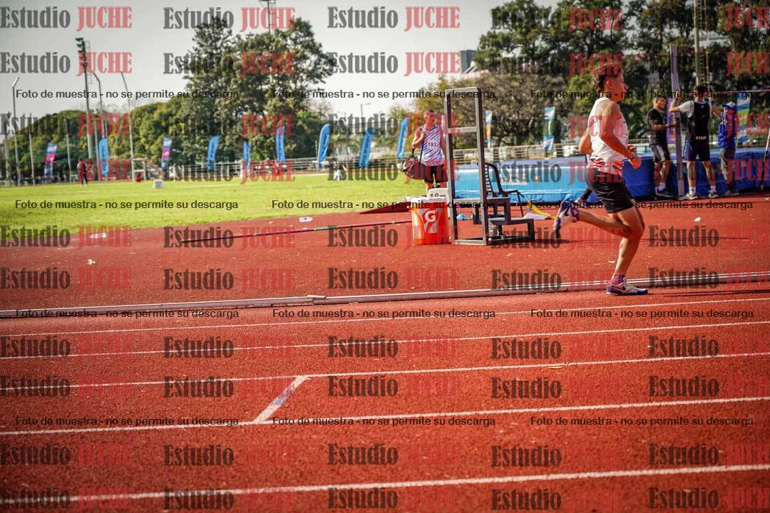 Fotos de los 800 m llanos de varones
