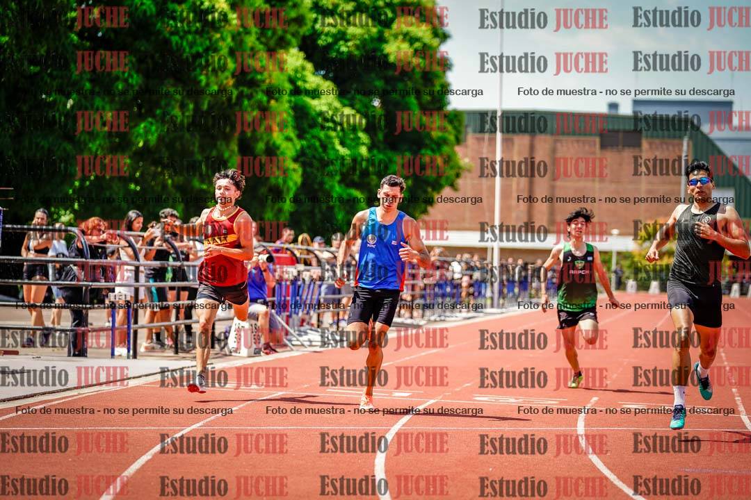 Fotos de los 400 m llanos de varones
