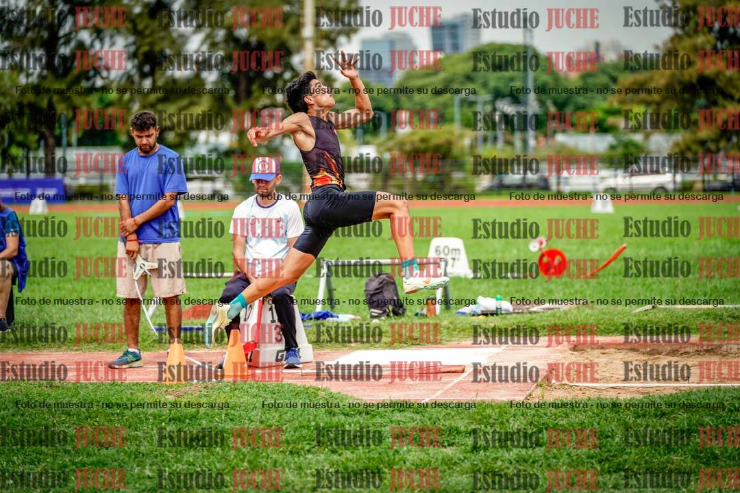 Fotos del salto en largo de varones - decatlón 2