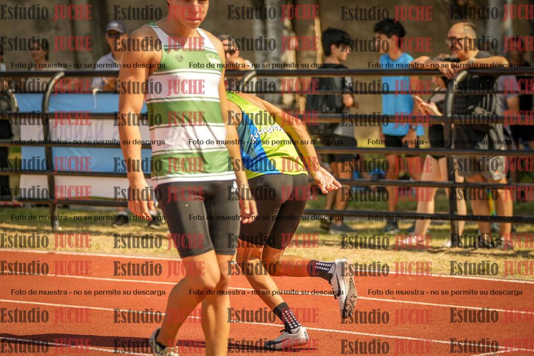 Fotos de los 400 m llanos de varones