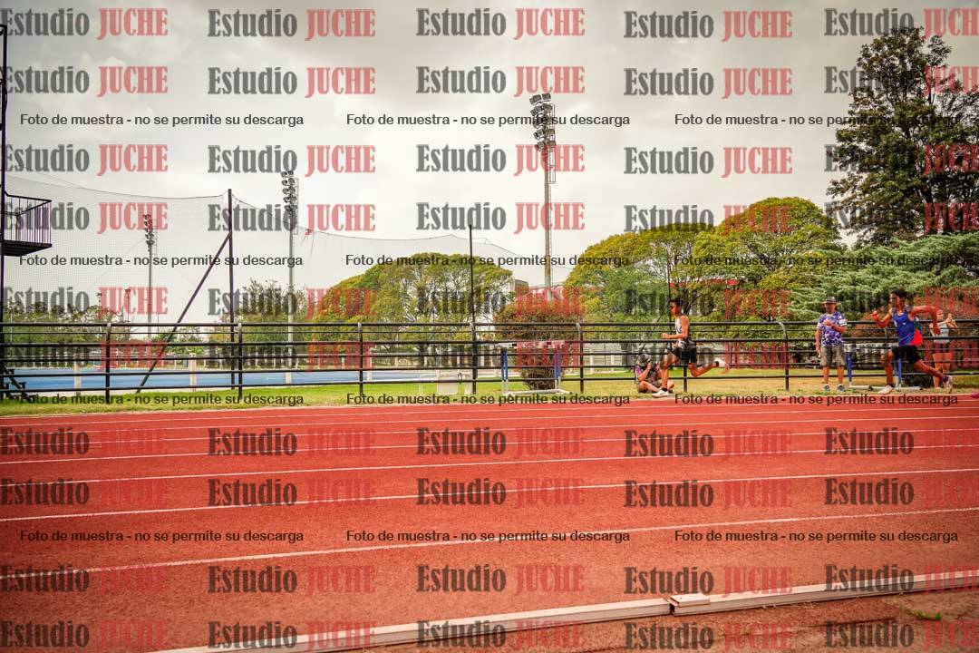 Fotos de los 200 m llanos de varones