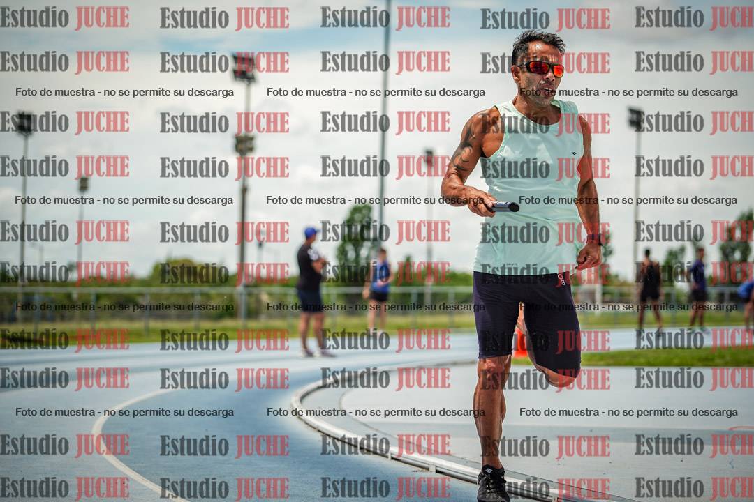 Fotos durante el transcurso de los relevos 20' para running teams - serie 2