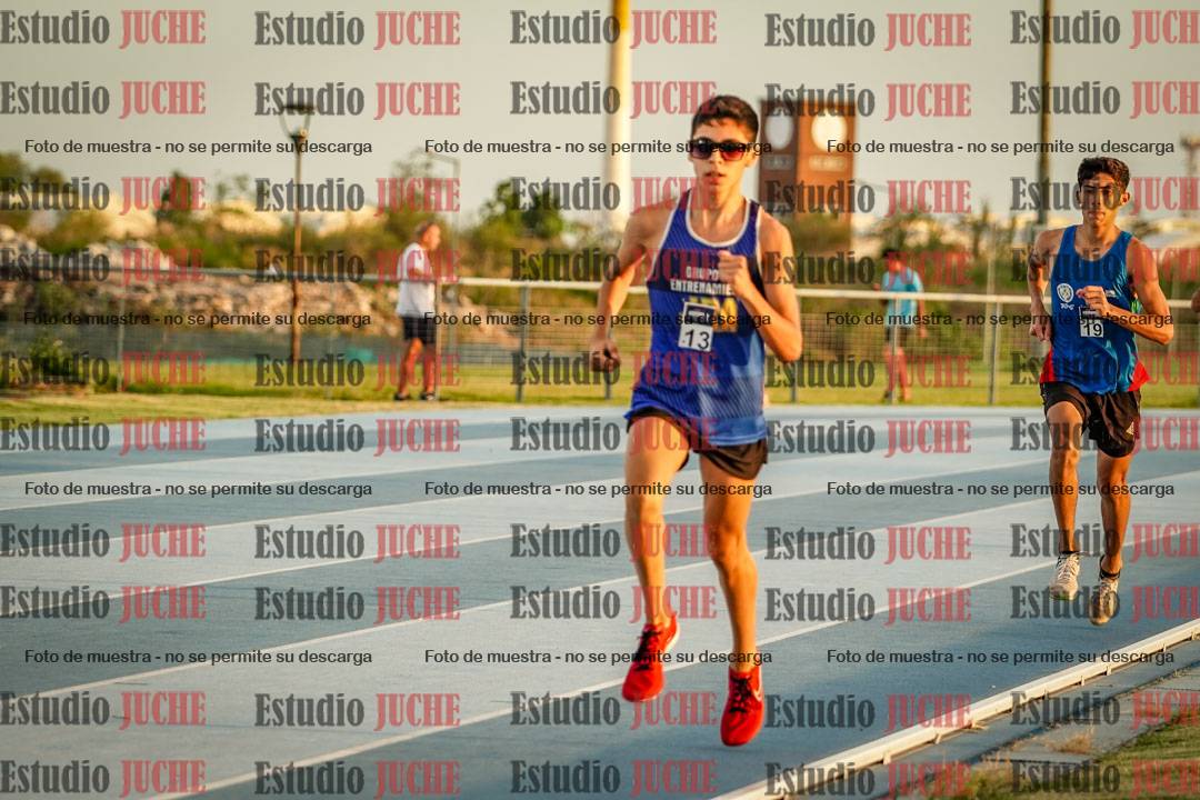 Fotos de los 3000 m llanos de varones