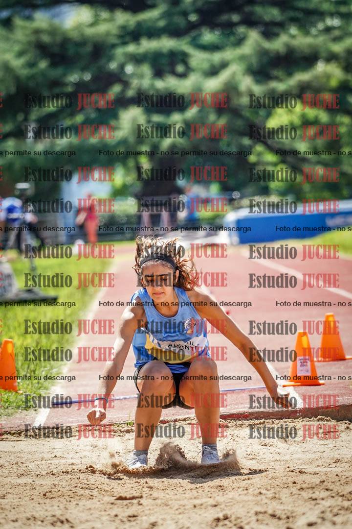 Fotos del salto en largo de mujeres