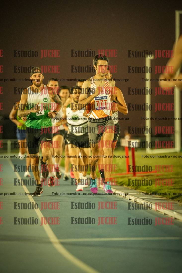 Fotos de los 3000 m llanos de varones