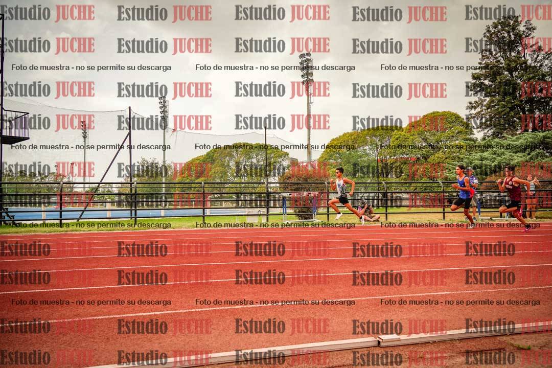 Fotos de los 200 m llanos de varones