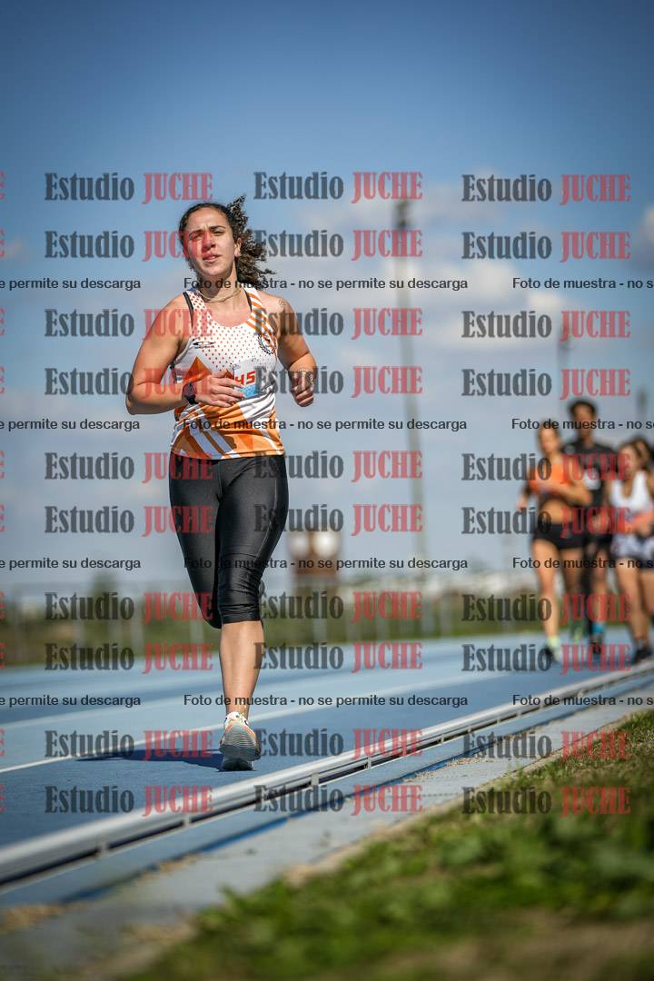 Fotos de los 5000 m llanos de mujeres y varones