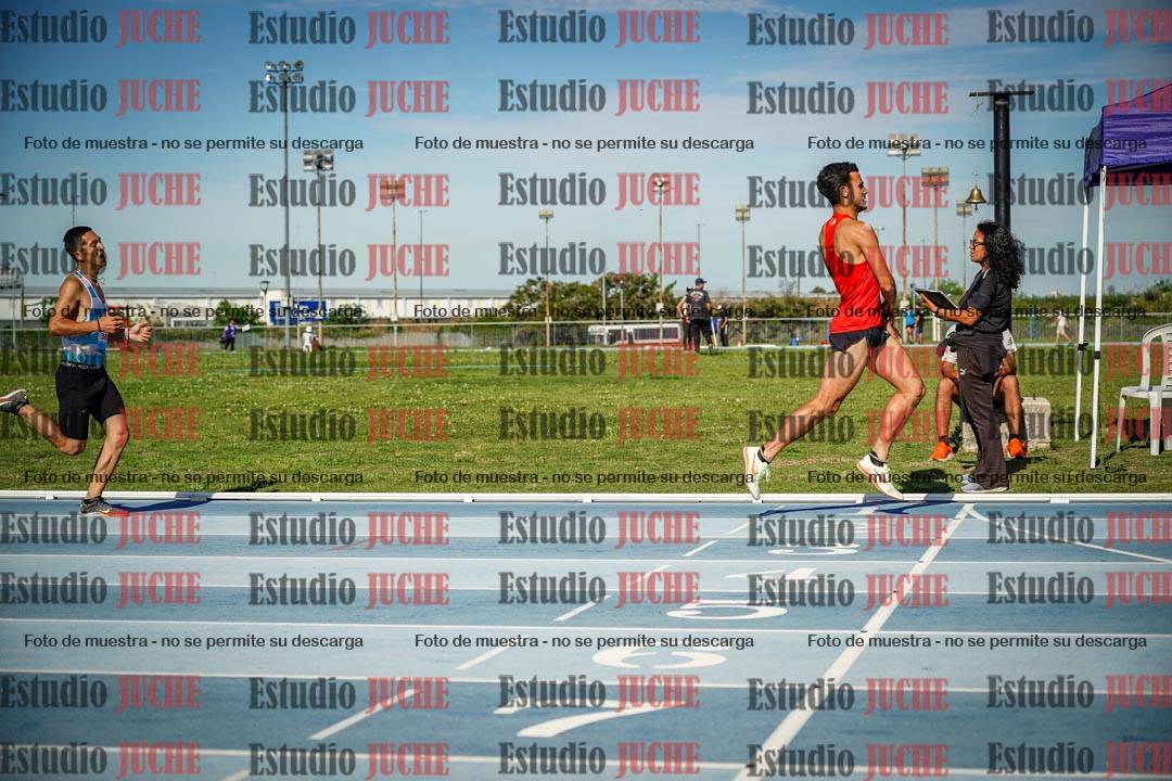 Fotos de los 1500 m llanos de varones