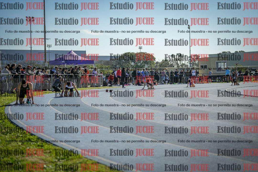 Fotos de los 400 m llanos de varones