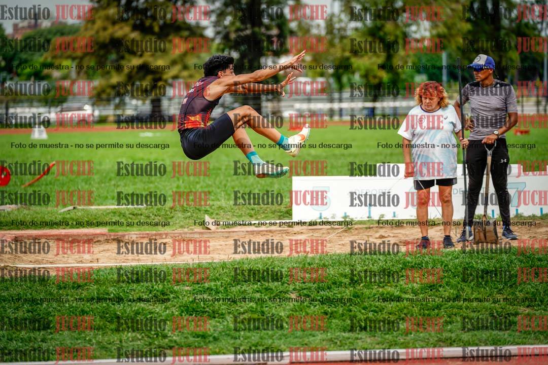 Fotos del salto en largo de varones - decatlón 2