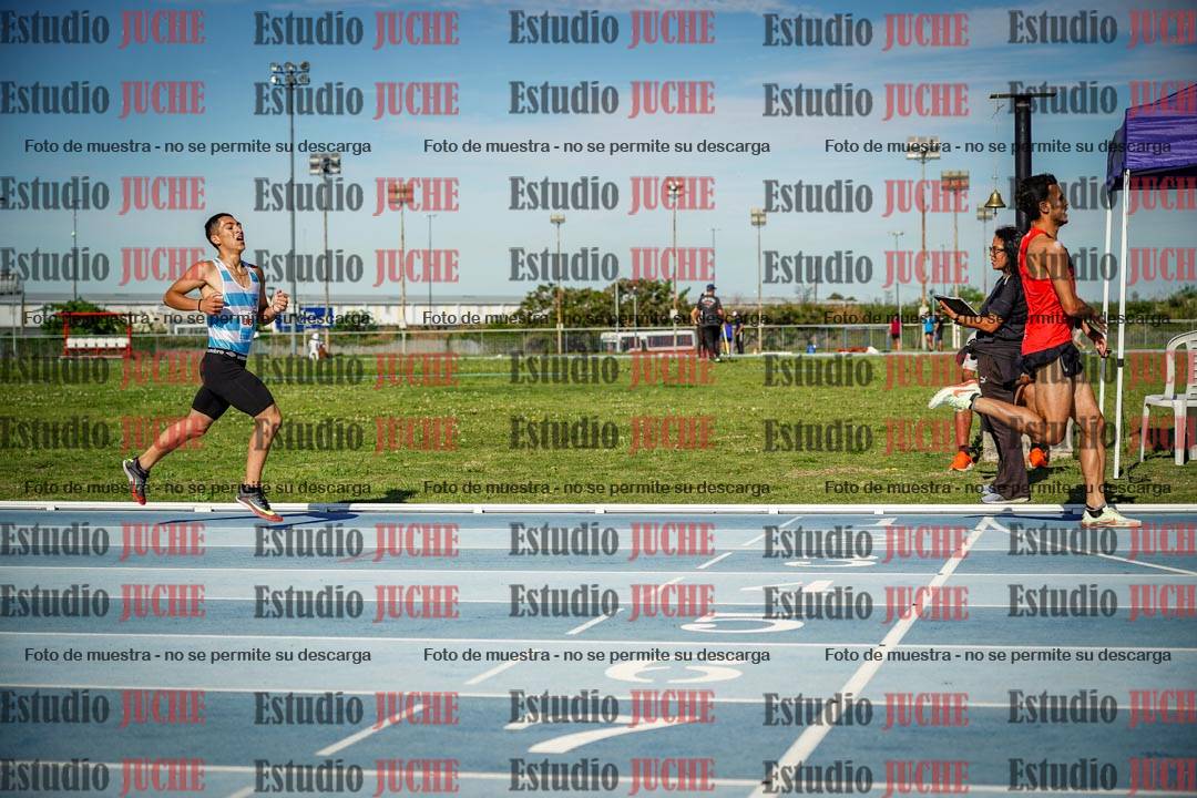 Fotos de los 1500 m llanos de varones