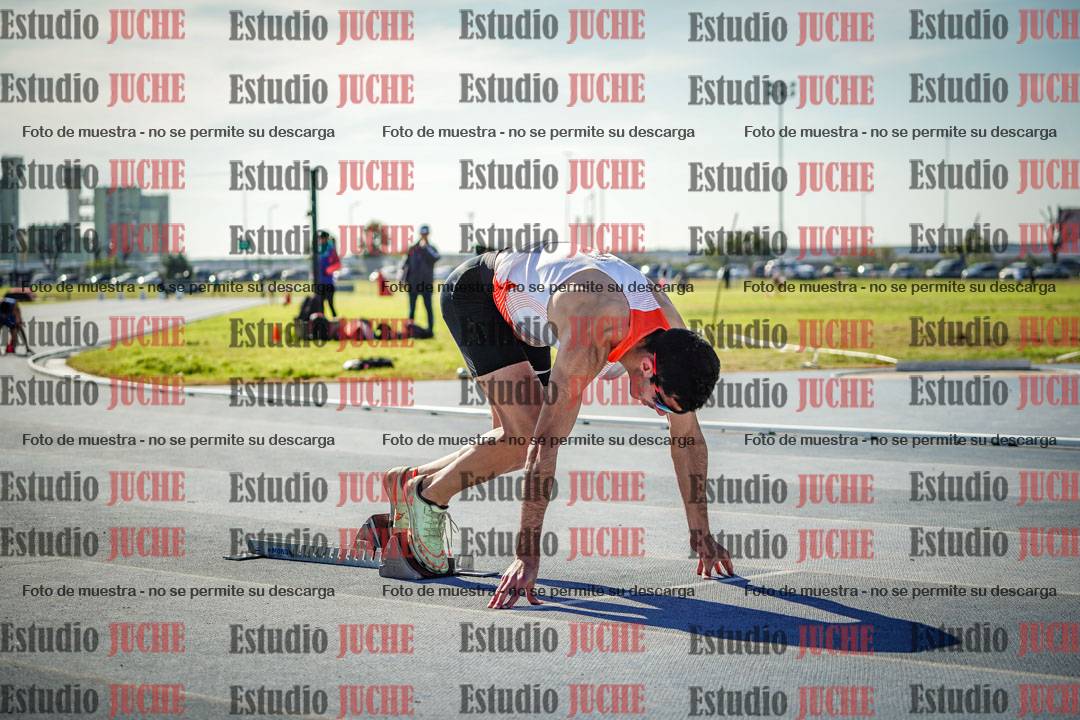 Fotos de los 400 m llanos de varones