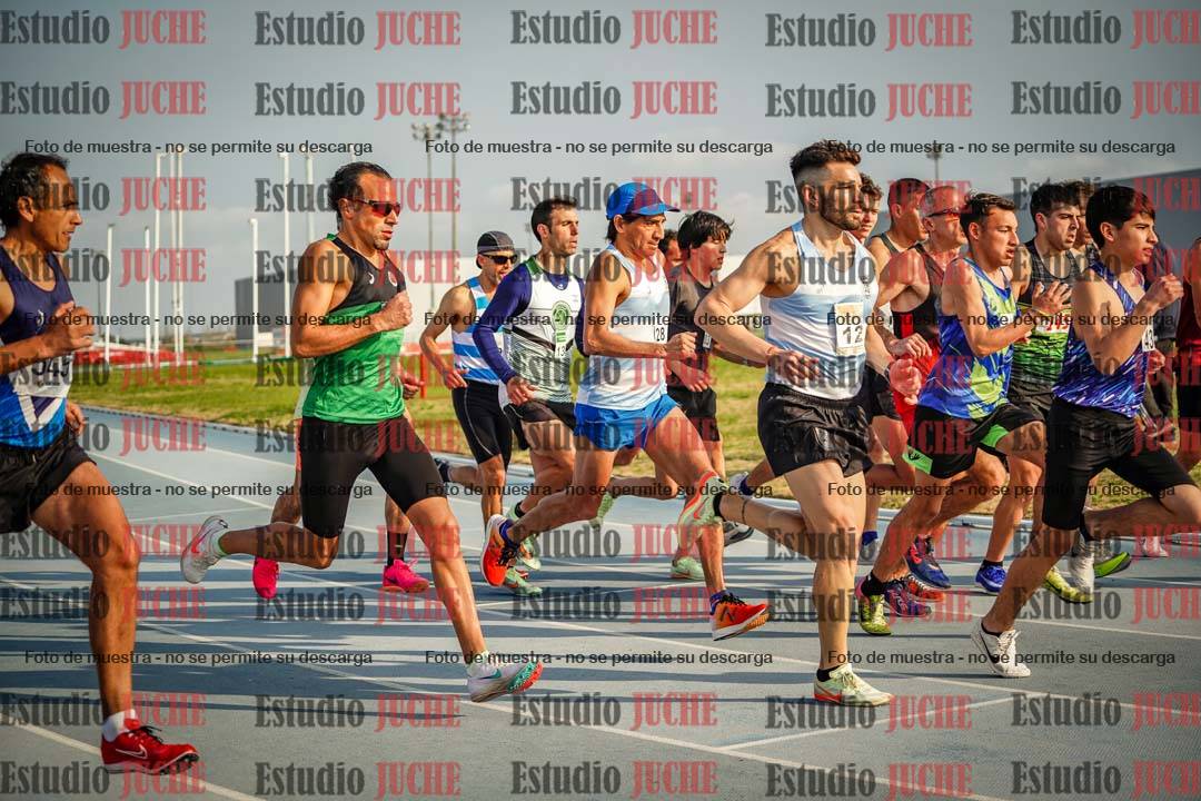 Fotos de los 3000 m llanos de varones