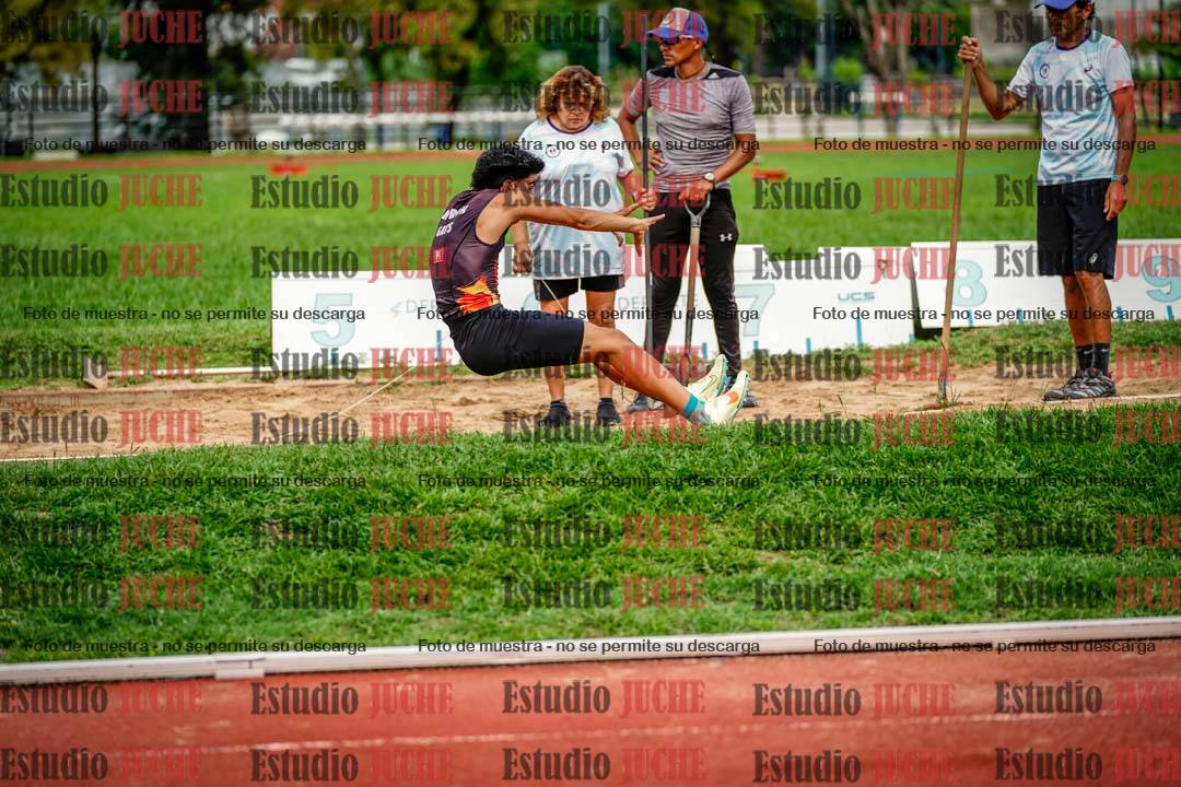 Fotos del salto en largo de varones - decatlón 2