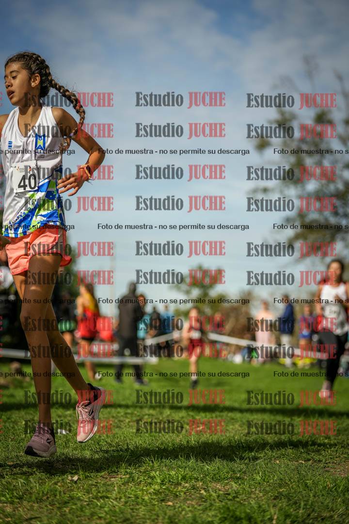Fotos de la llegada del cross de 1000 m