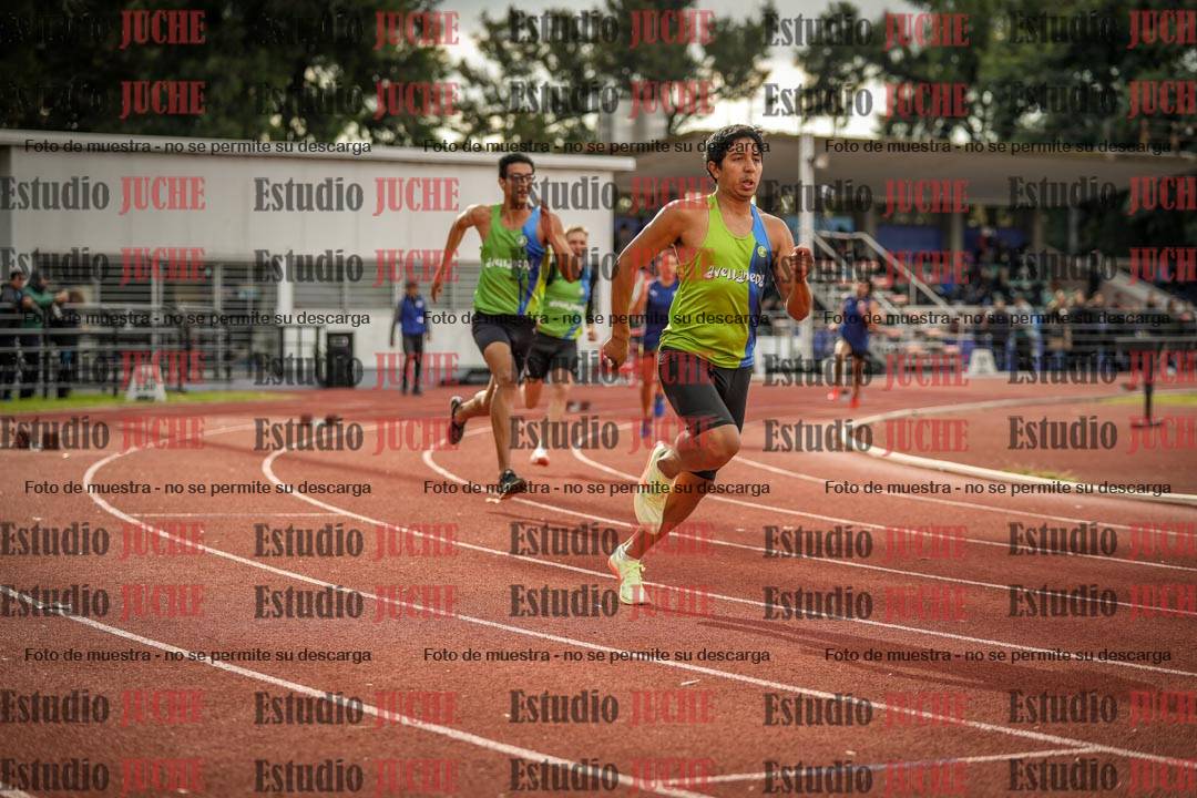 Fotos de los 400 m llanos de varones