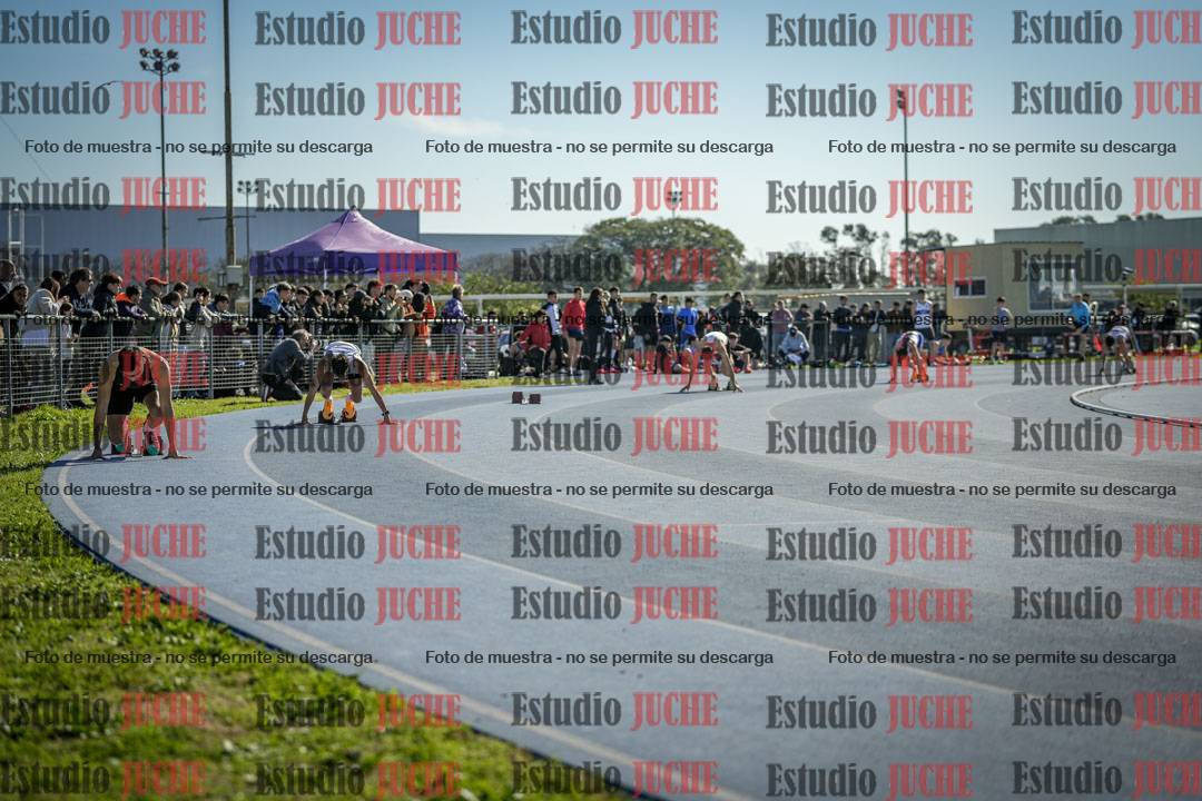 Fotos de los 400 m llanos de varones