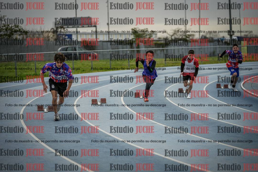 Fotos de los 150 m llanos de varones - U14