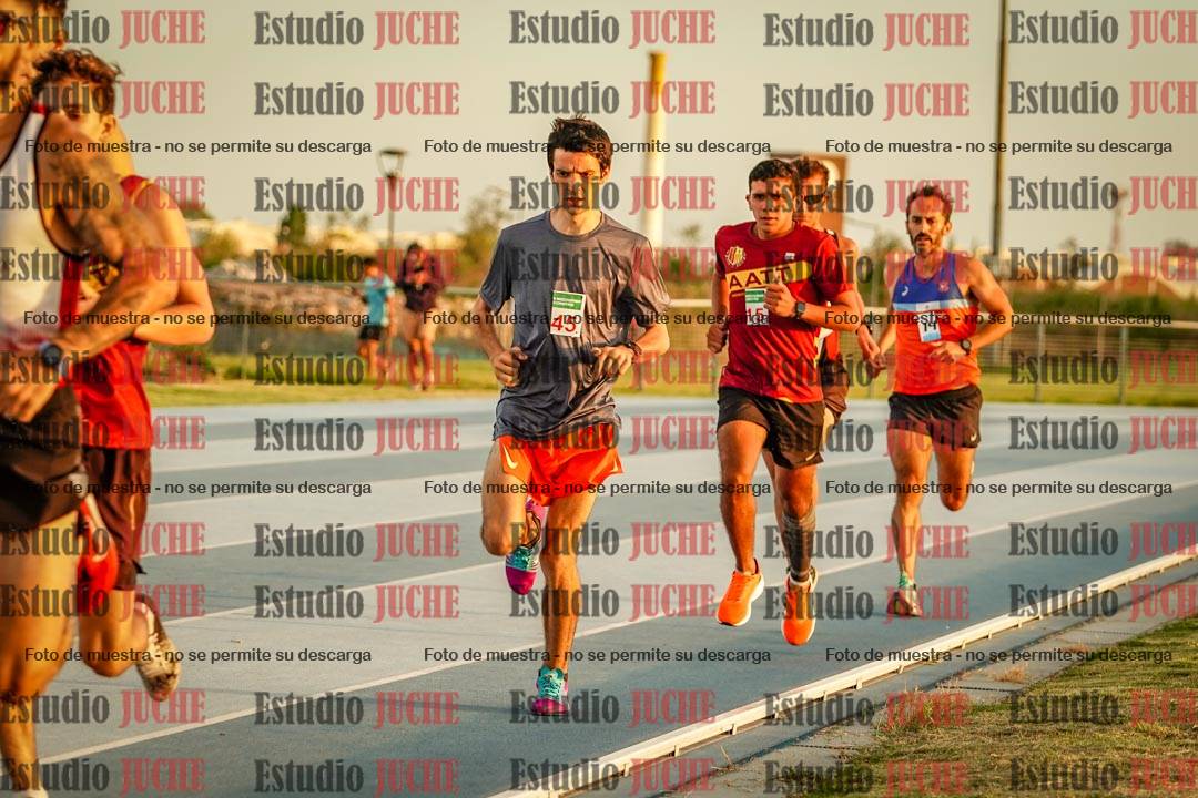 Fotos de los 3000 m llanos de varones