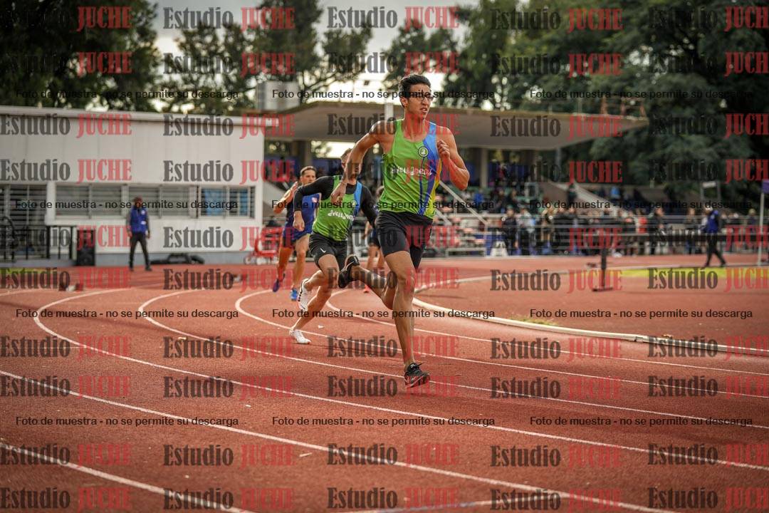 Fotos de los 400 m llanos de varones