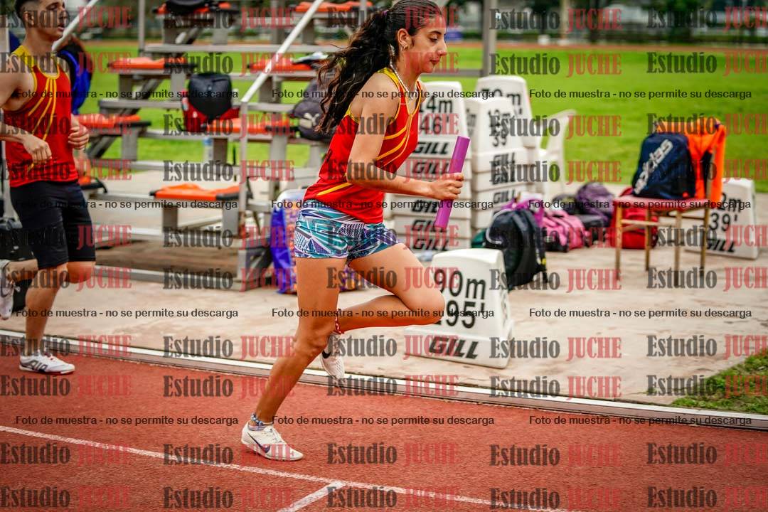 Fotos de las postas 8x200 m mixtas