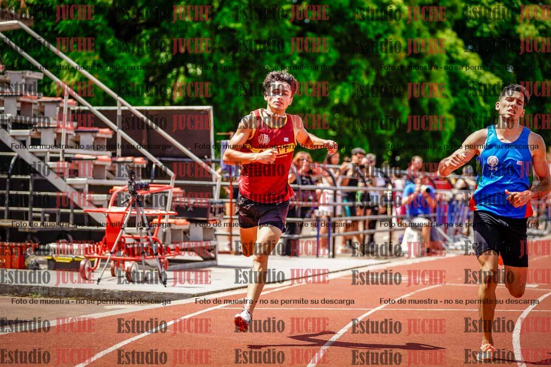 Fotos de los 400 m llanos de varones