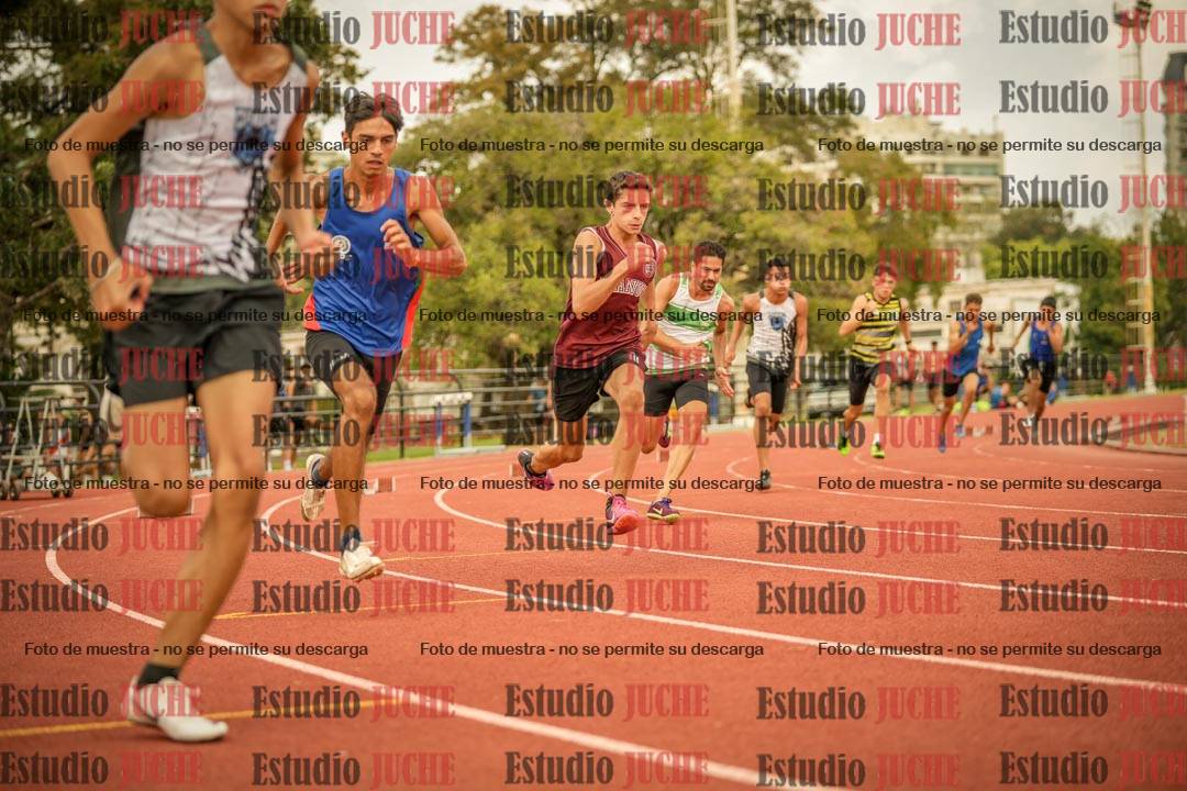 Fotos de los 200 m llanos de varones