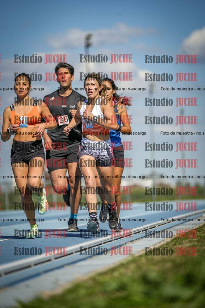Fotos de los 5000 m llanos de mujeres y varones
