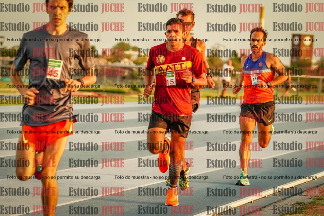 Fotos de los 3000 m llanos de varones