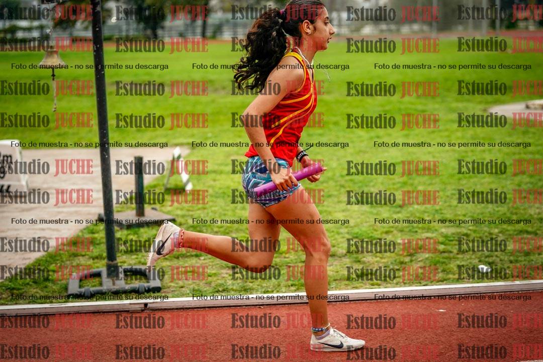 Fotos de las postas 8x200 m mixtas