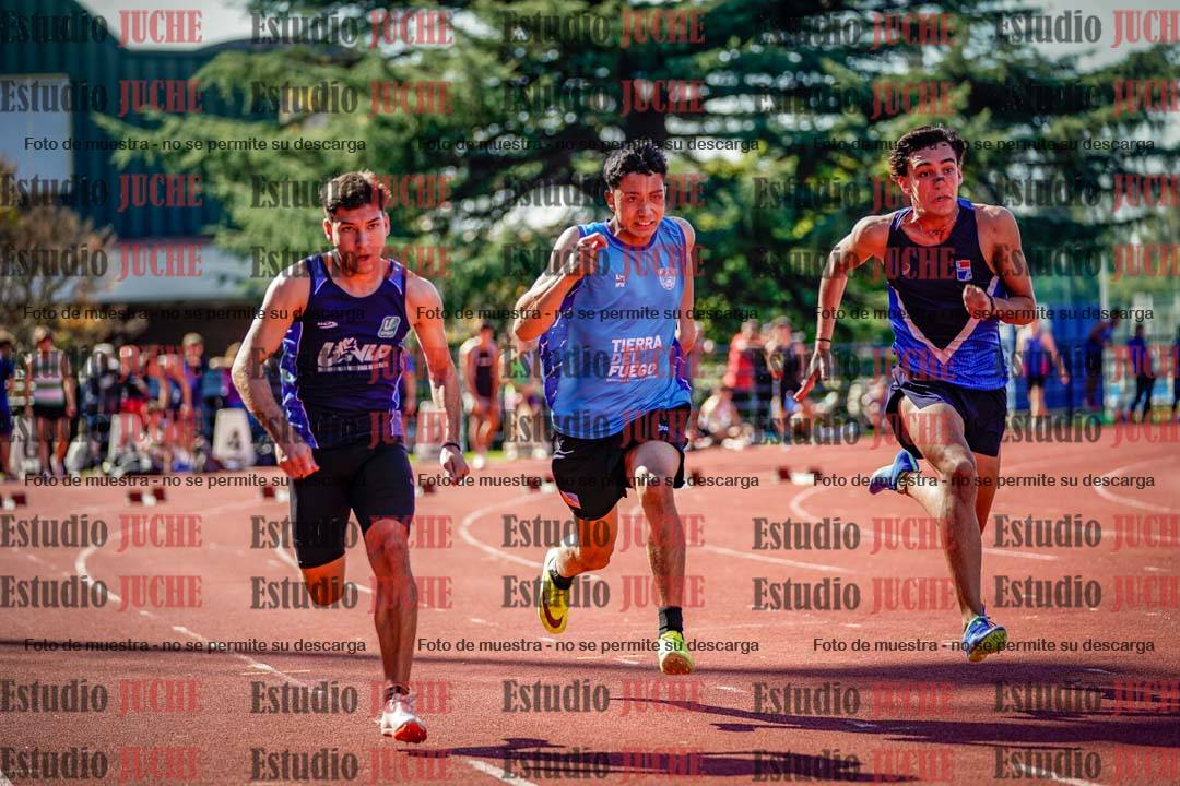 Fotos de los 100 m llanos de varones