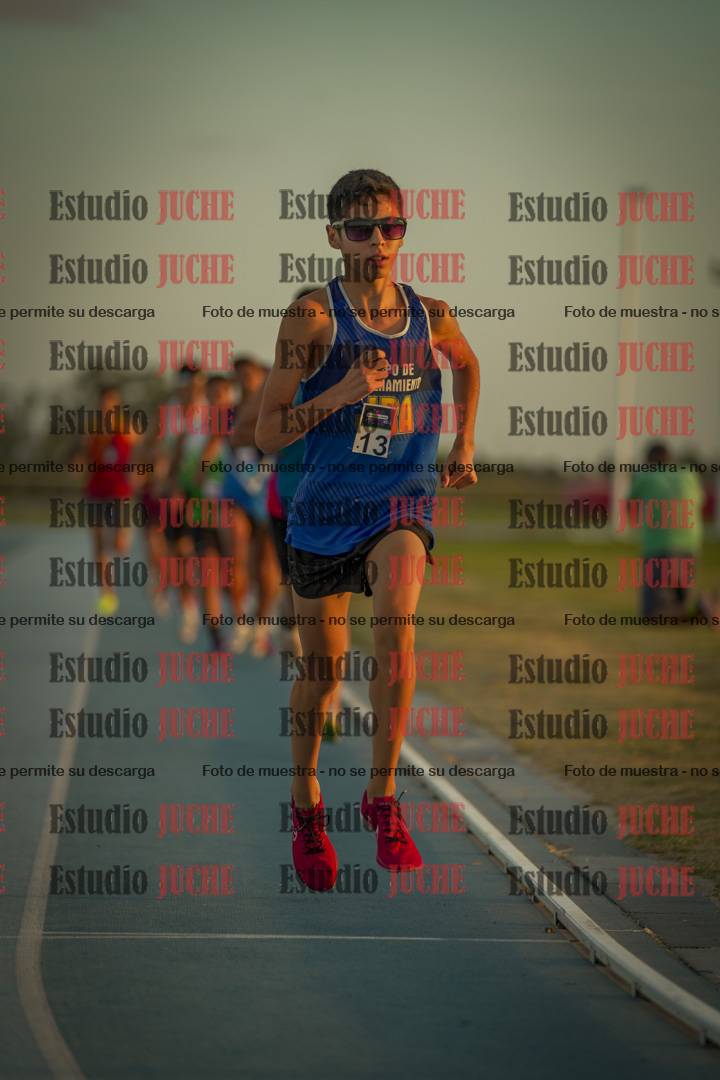Fotos de los 3000 m llanos de varones