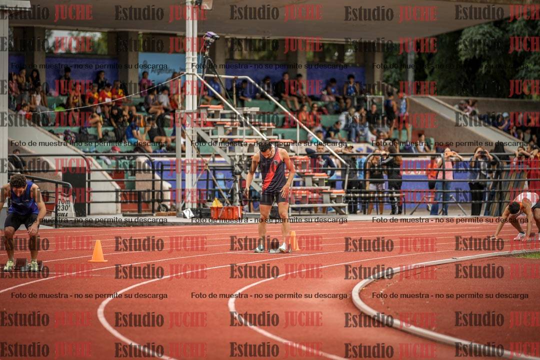 Fotos de los 400 m llanos de varones