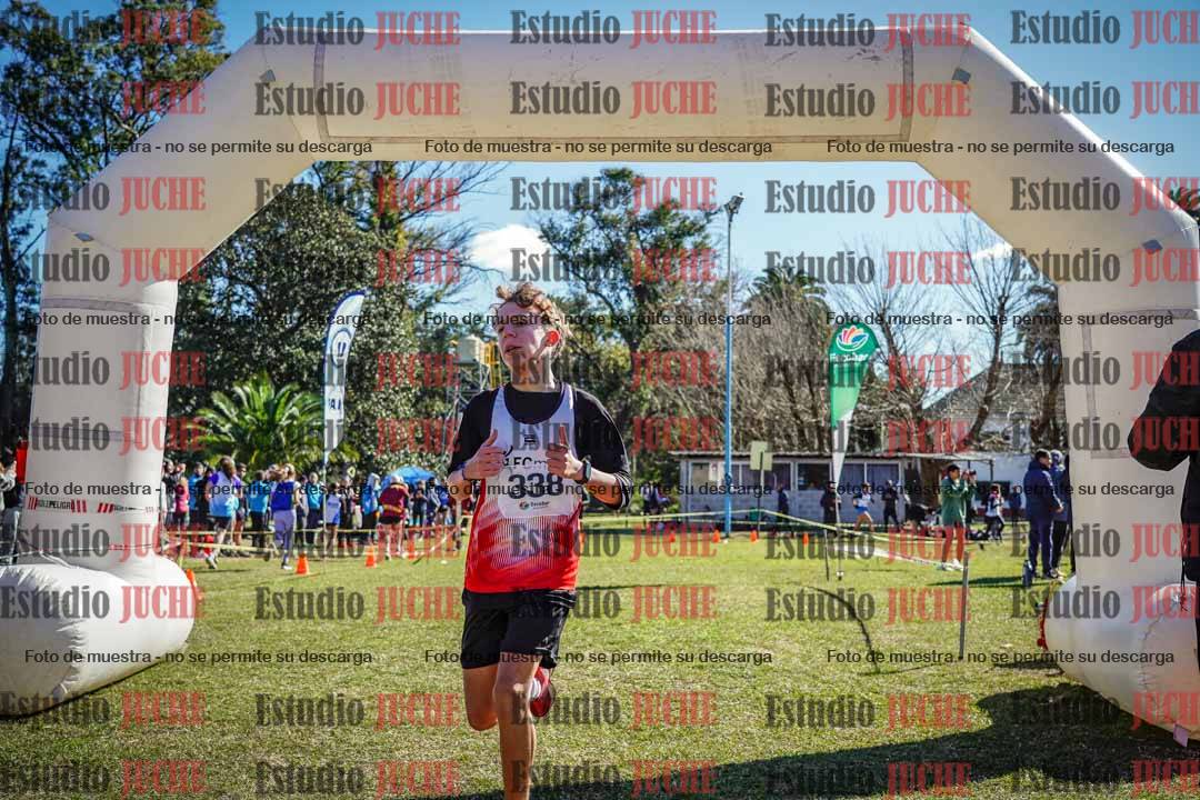 Fotos de la llegada del cross de 1500 m