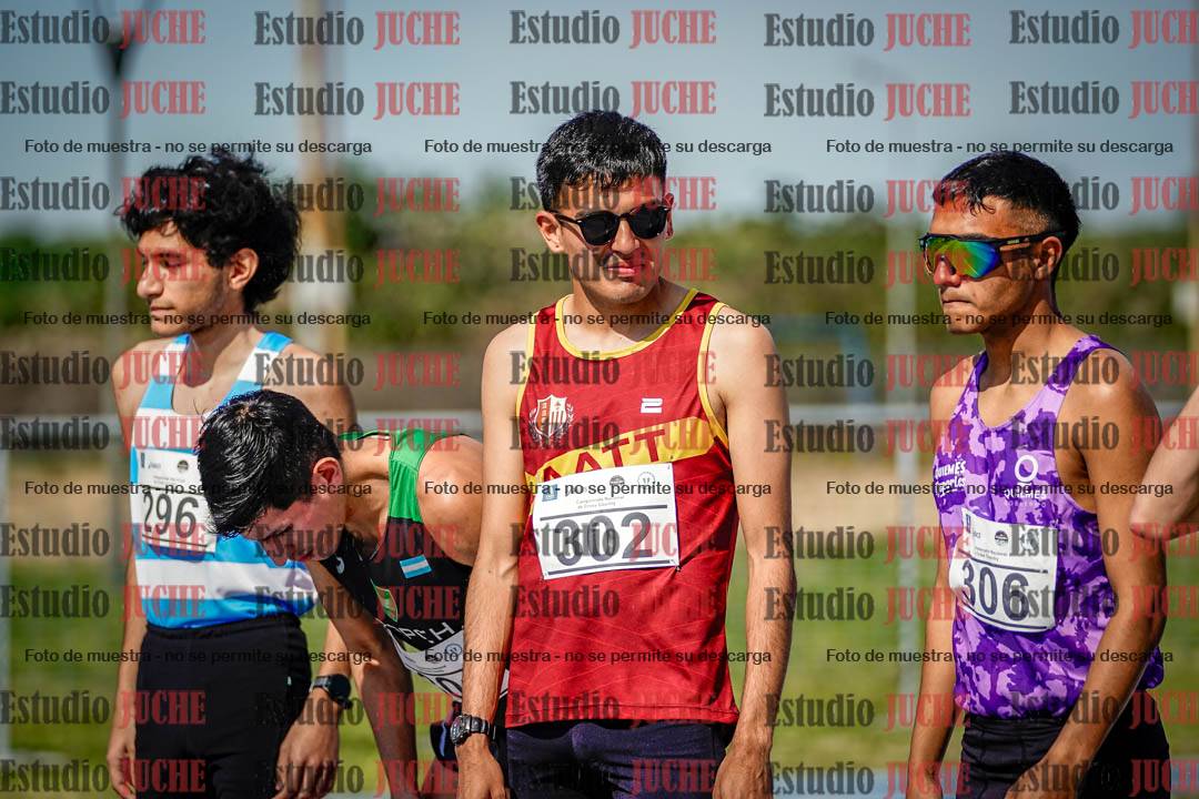 Fotos de los 3000 m llanos de varones