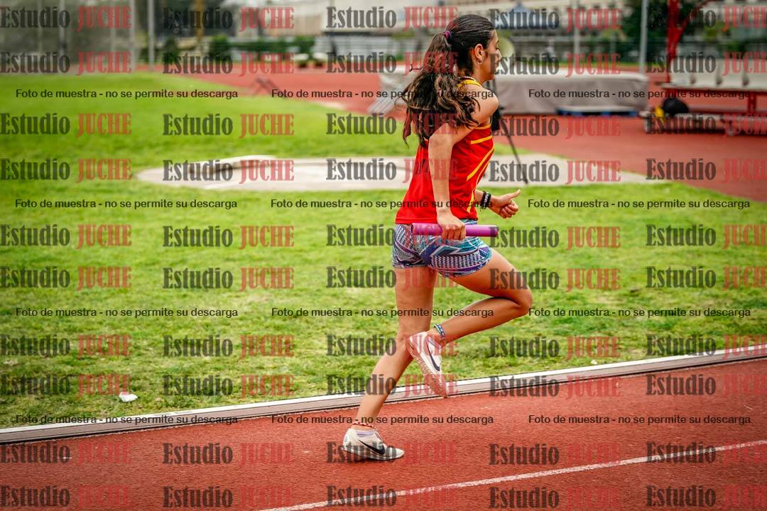 Fotos de las postas 8x200 m mixtas