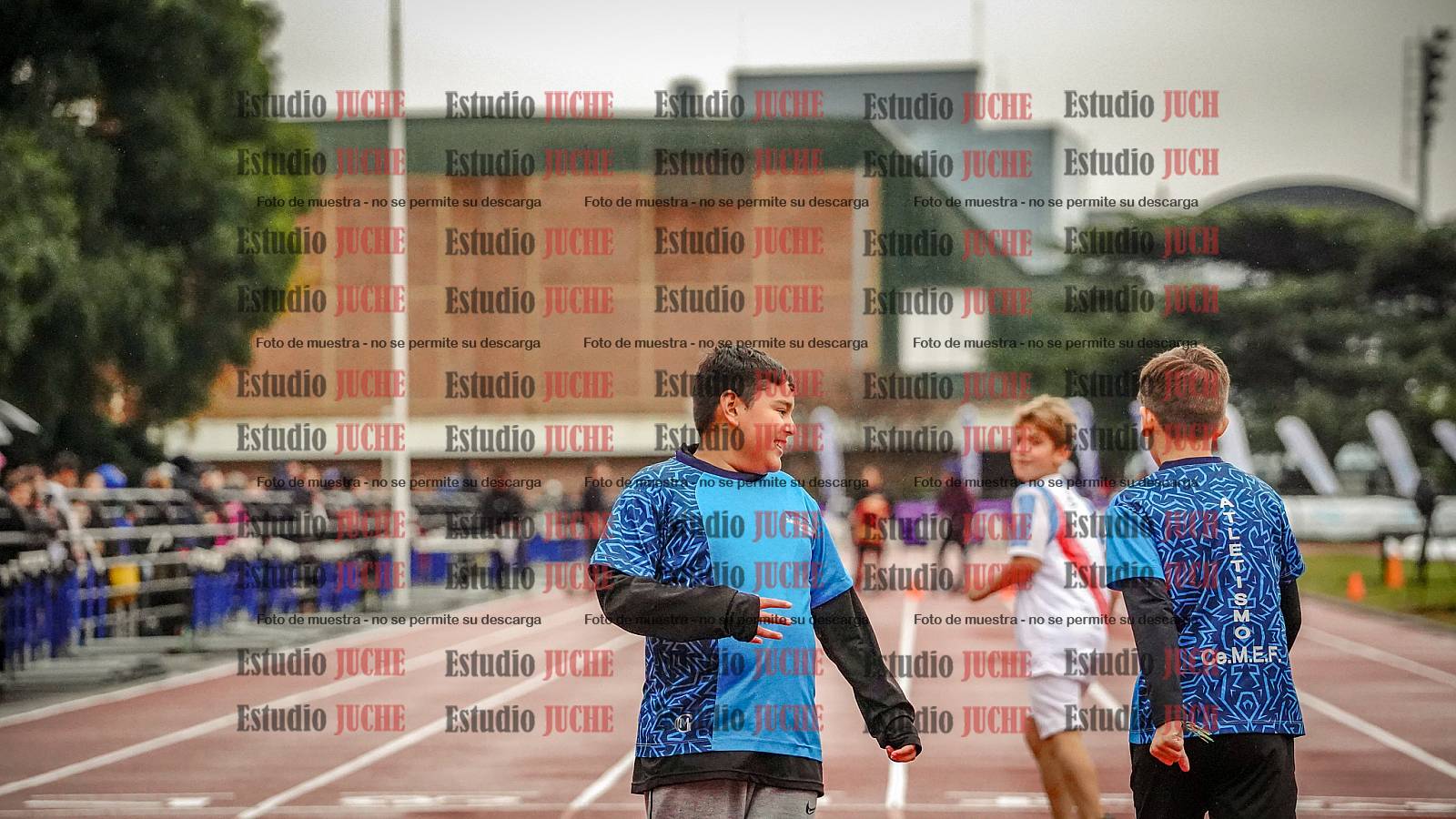 Fotos de los 50 m llanos de varones
