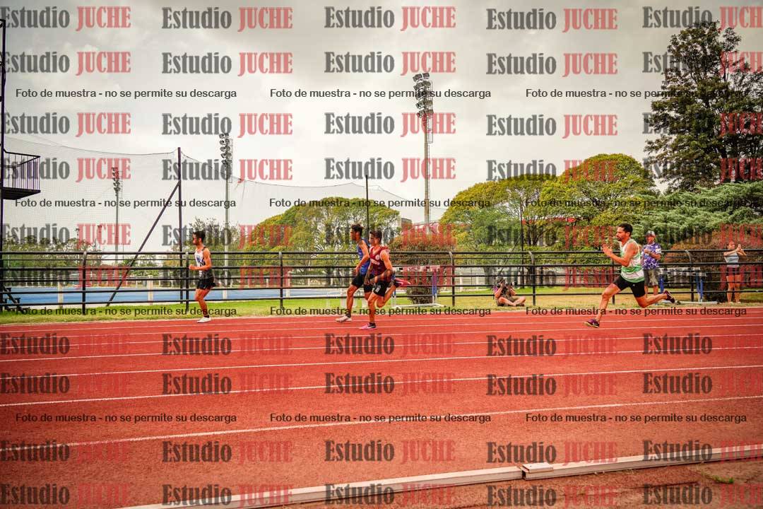 Fotos de los 200 m llanos de varones