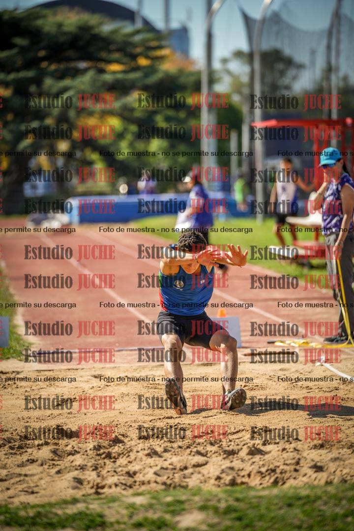 Fotos del salto en largo de varones - incluye U16