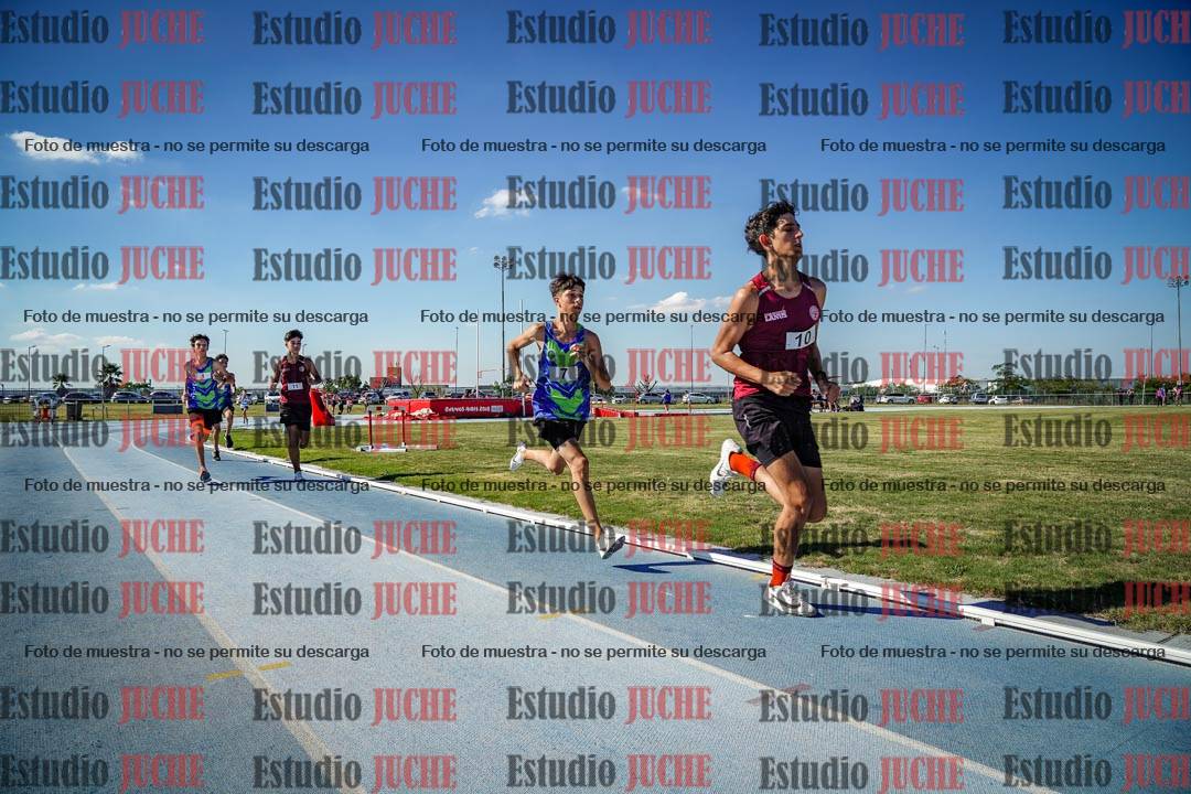 Fotos de los 600 m llanos de varones