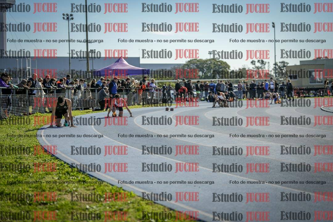 Fotos de los 400 m llanos de varones