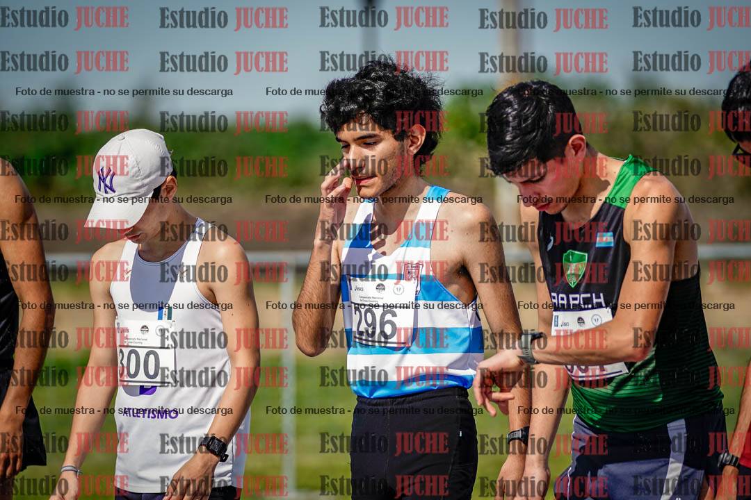 Fotos de los 3000 m llanos de varones