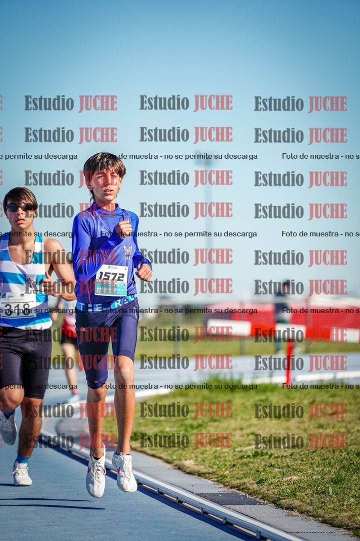 Fotos de los 2000 m llanos de varones