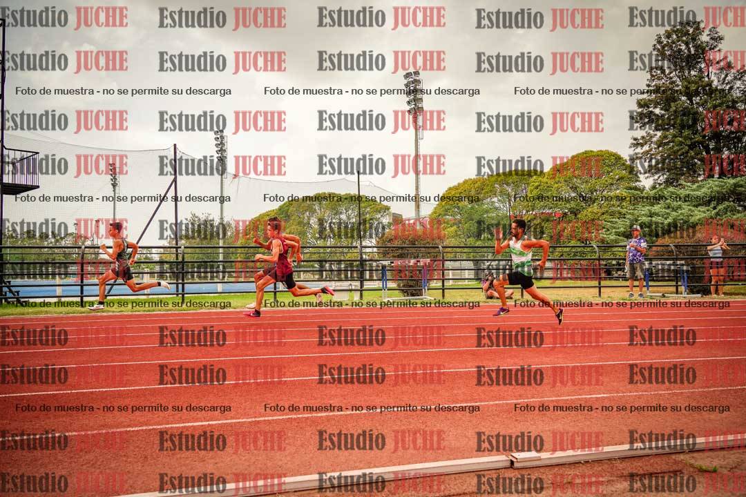 Fotos de los 200 m llanos de varones