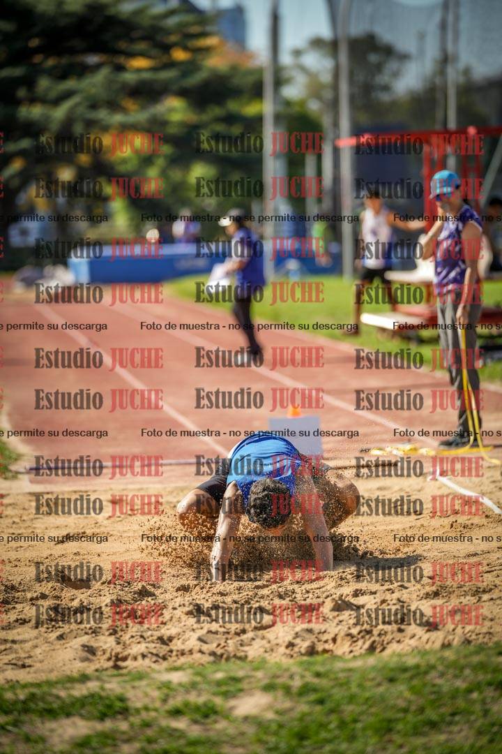 Fotos del salto en largo de varones - incluye U16