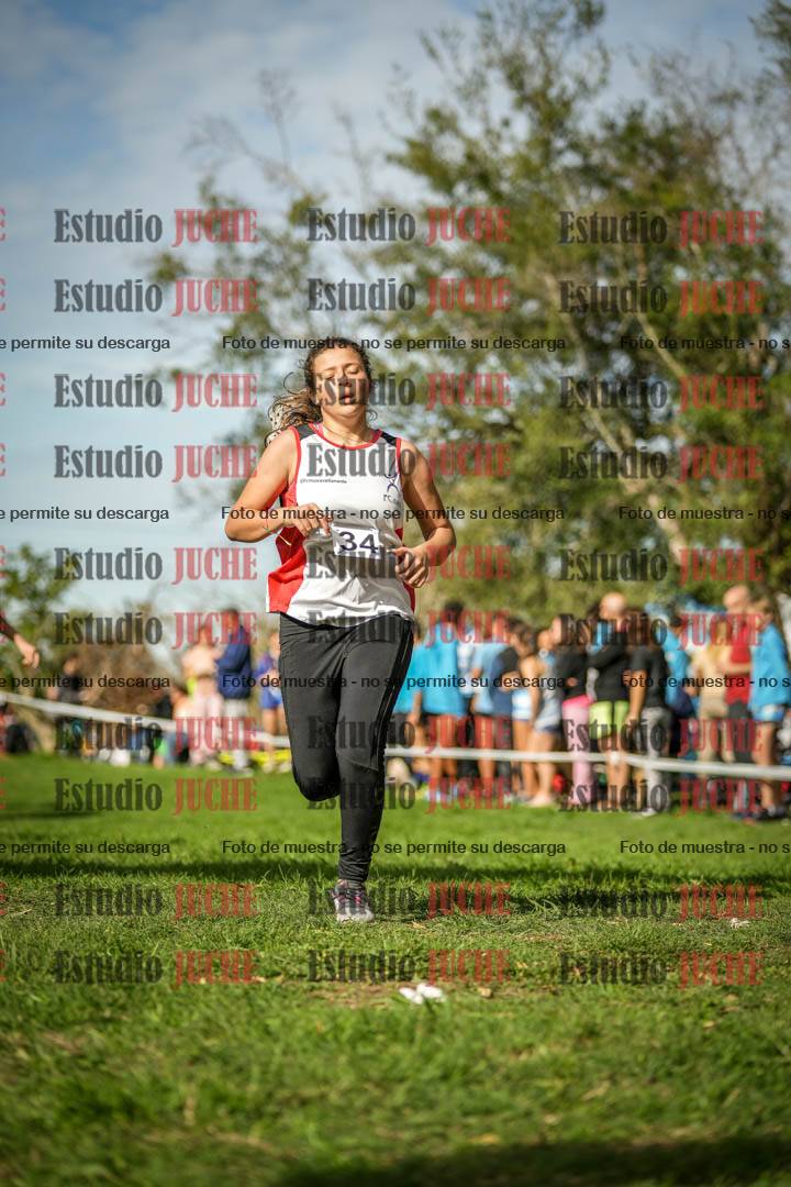Fotos de la llegada del cross de 1000 m