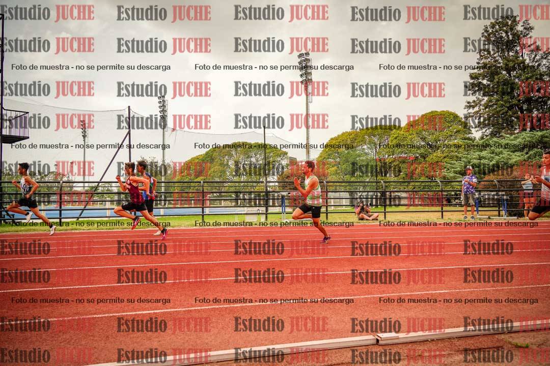 Fotos de los 200 m llanos de varones