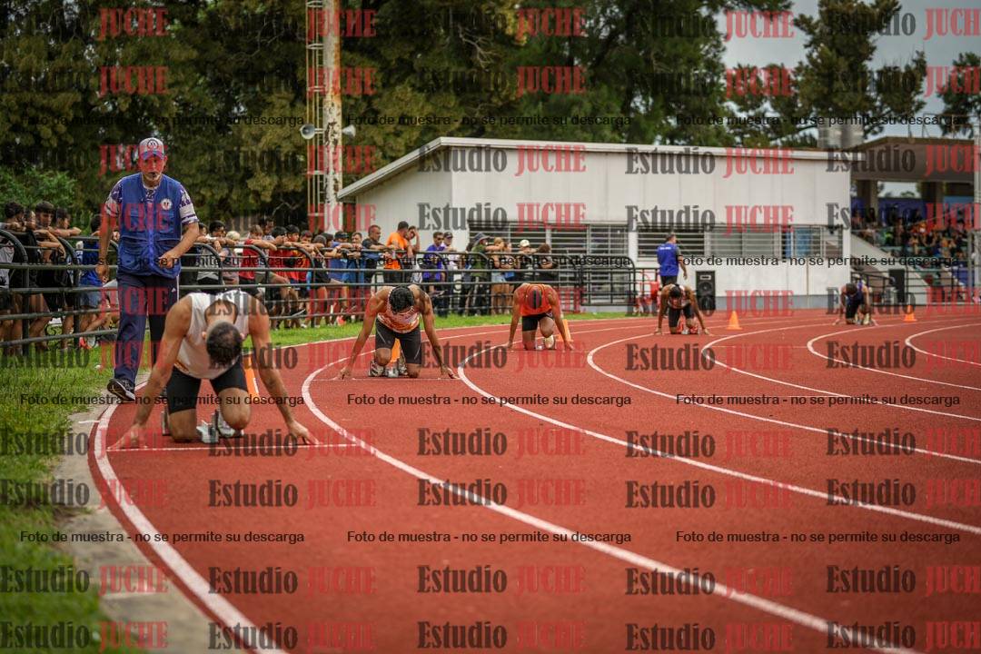Fotos de los 400 m llanos de varones