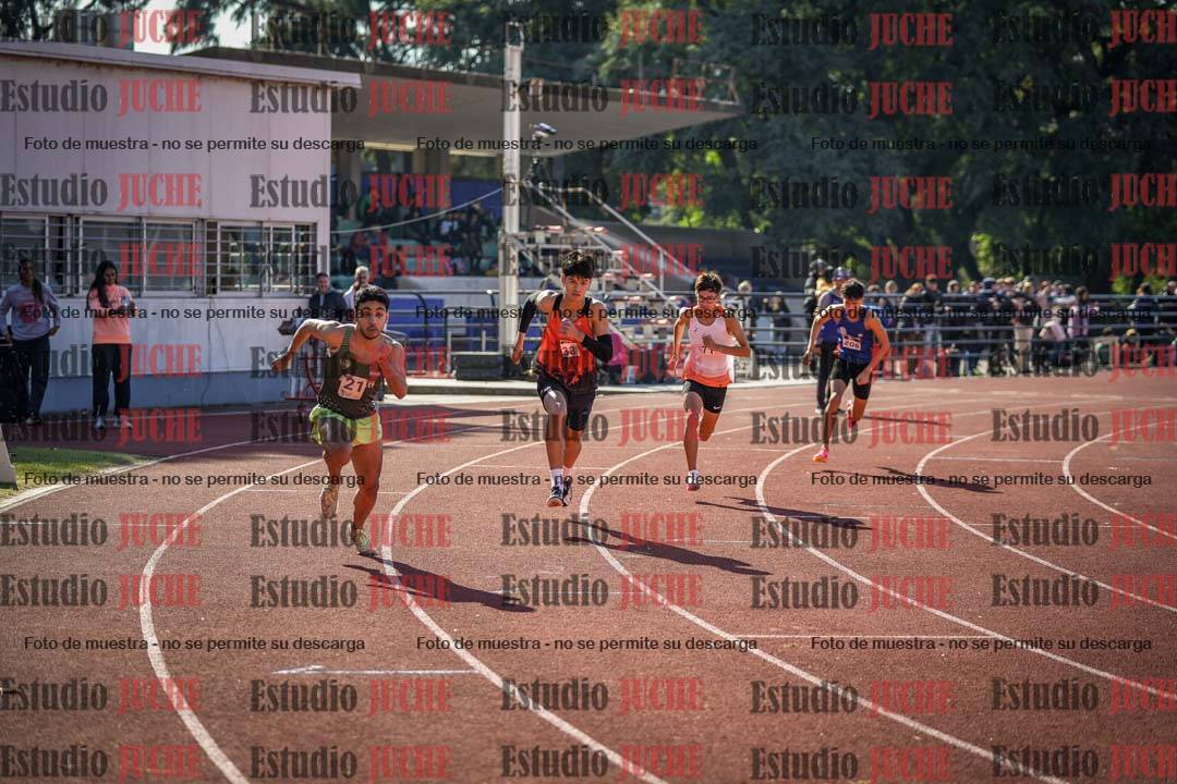 Fotos de los 800 m llanos de varones